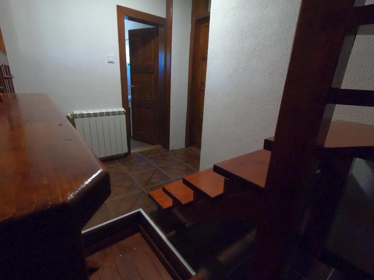 Guest House Tara 자블야크 외부 사진