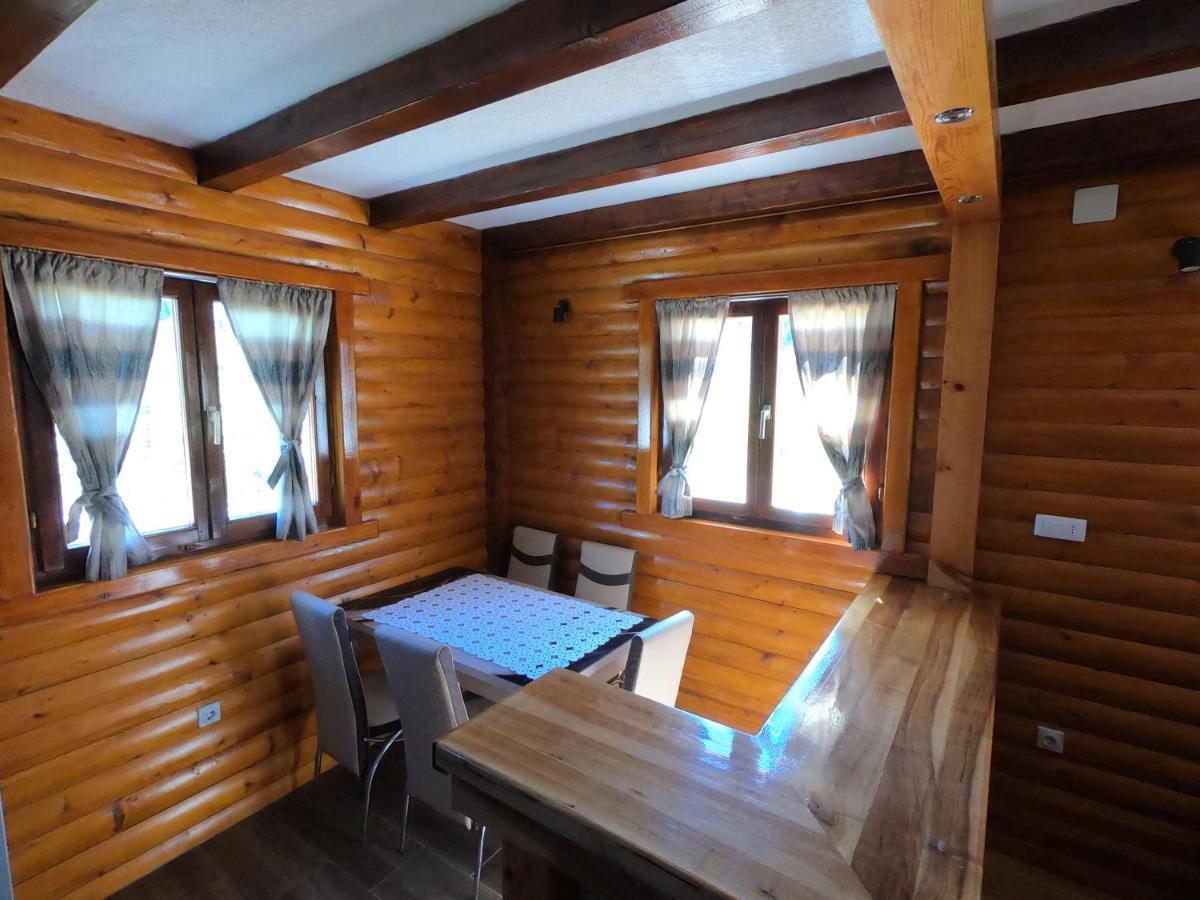 Guest House Tara 자블야크 외부 사진