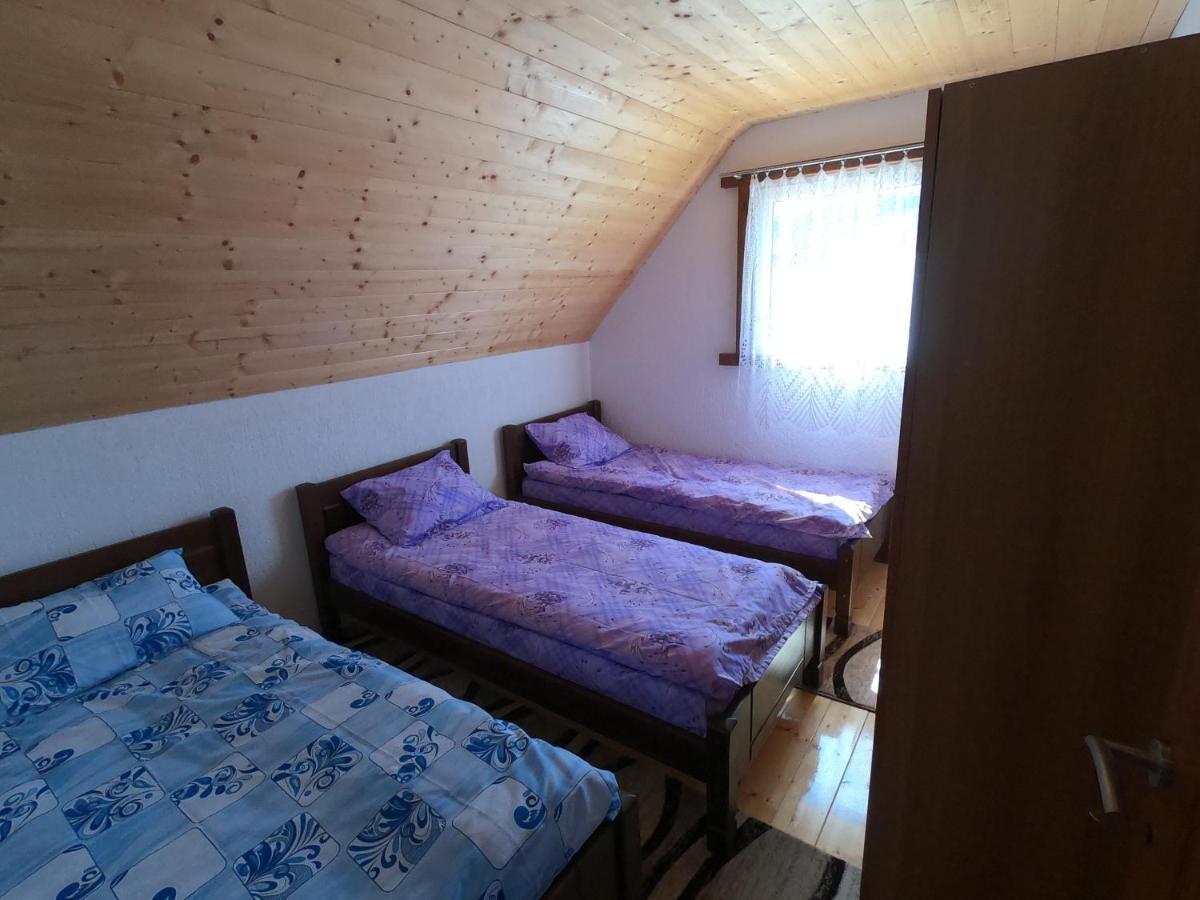 Guest House Tara 자블야크 외부 사진