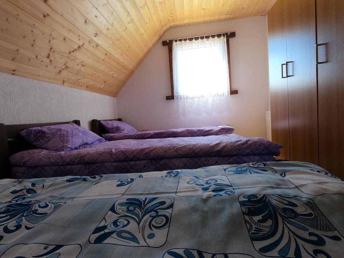 Guest House Tara 자블야크 외부 사진