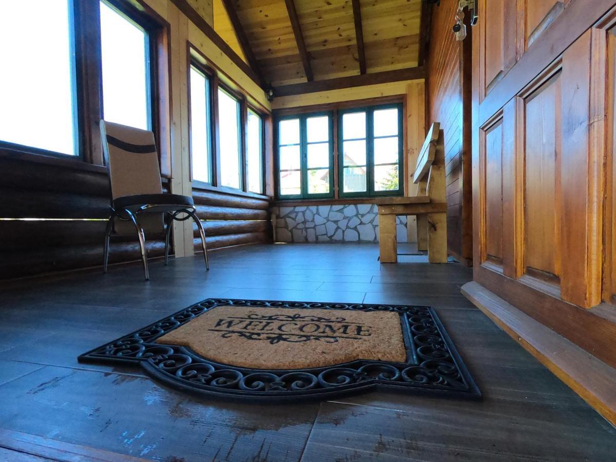 Guest House Tara 자블야크 외부 사진