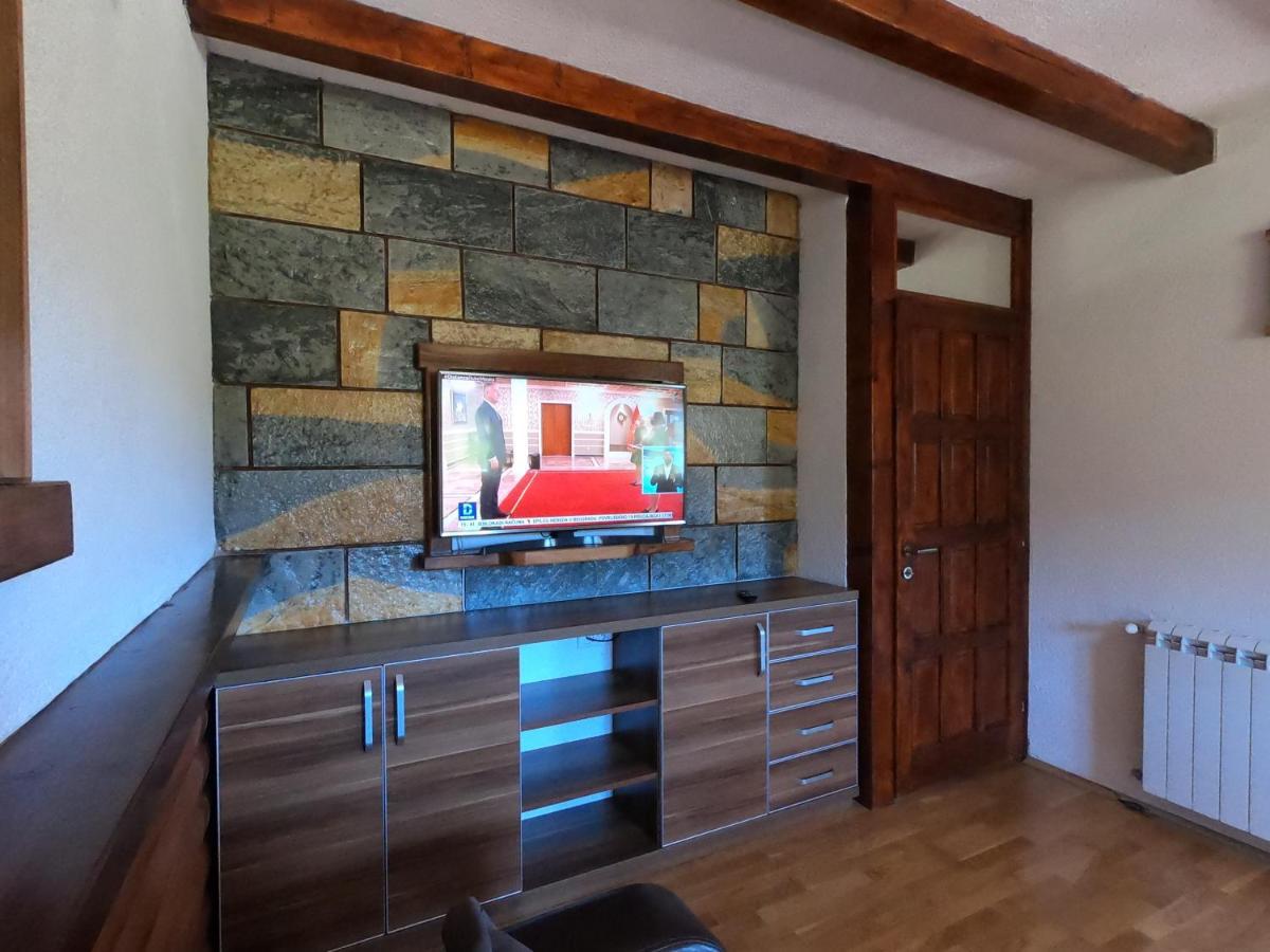 Guest House Tara 자블야크 외부 사진