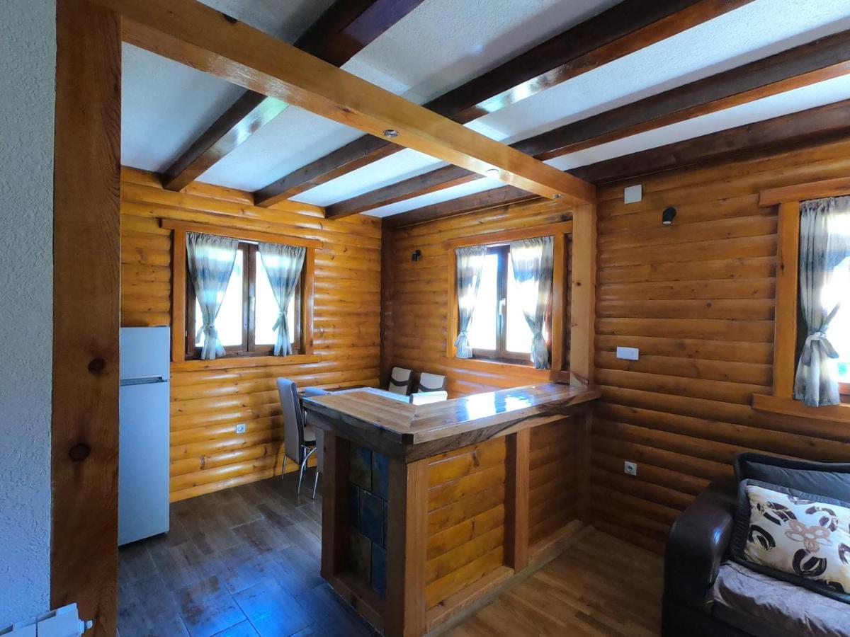 Guest House Tara 자블야크 외부 사진