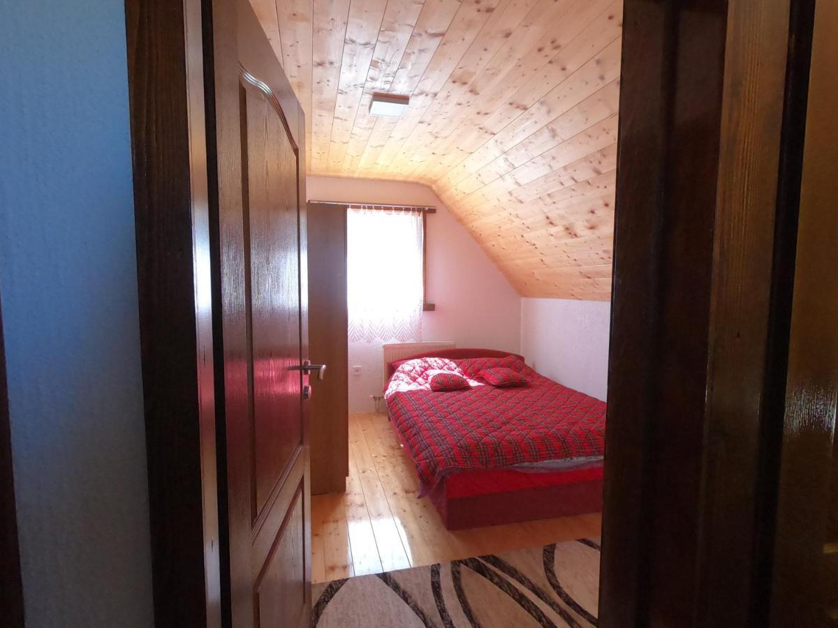 Guest House Tara 자블야크 외부 사진