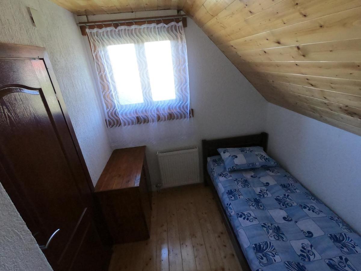 Guest House Tara 자블야크 외부 사진